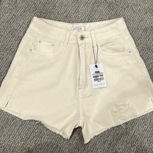 NWT Dissh distressed denim shorts / 10 (6 US)